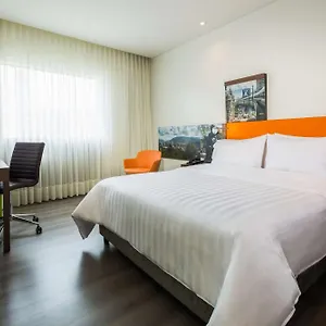 Hampton By Hilton Airport Bogotá